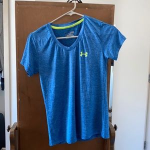 Small under armor shirt